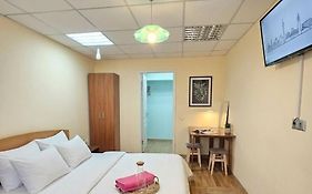 Apartments With Shared Bathroom